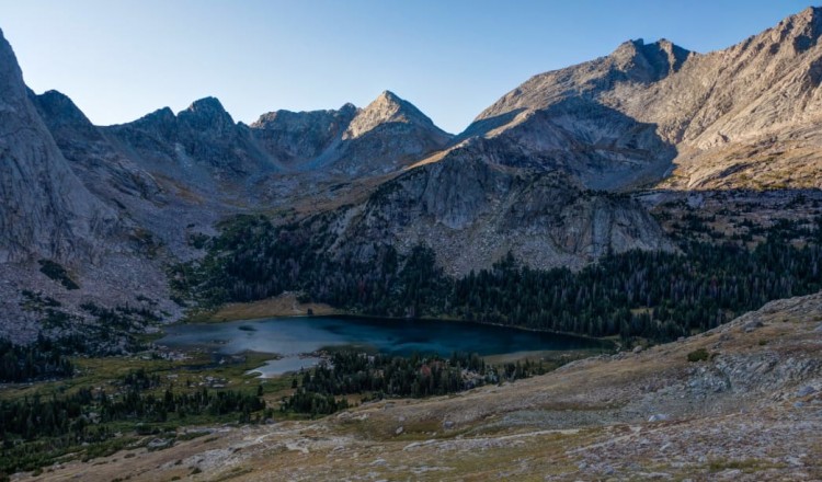Wyoming Big Sandy Pass Trail Lonesome Lake below the Cirque of the Towers
