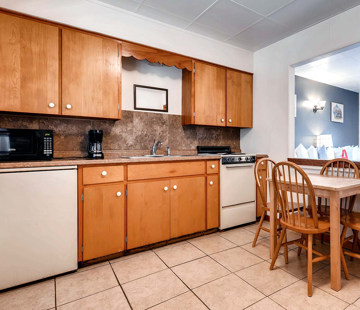 Kitchen in Cheap Boulder Hotel