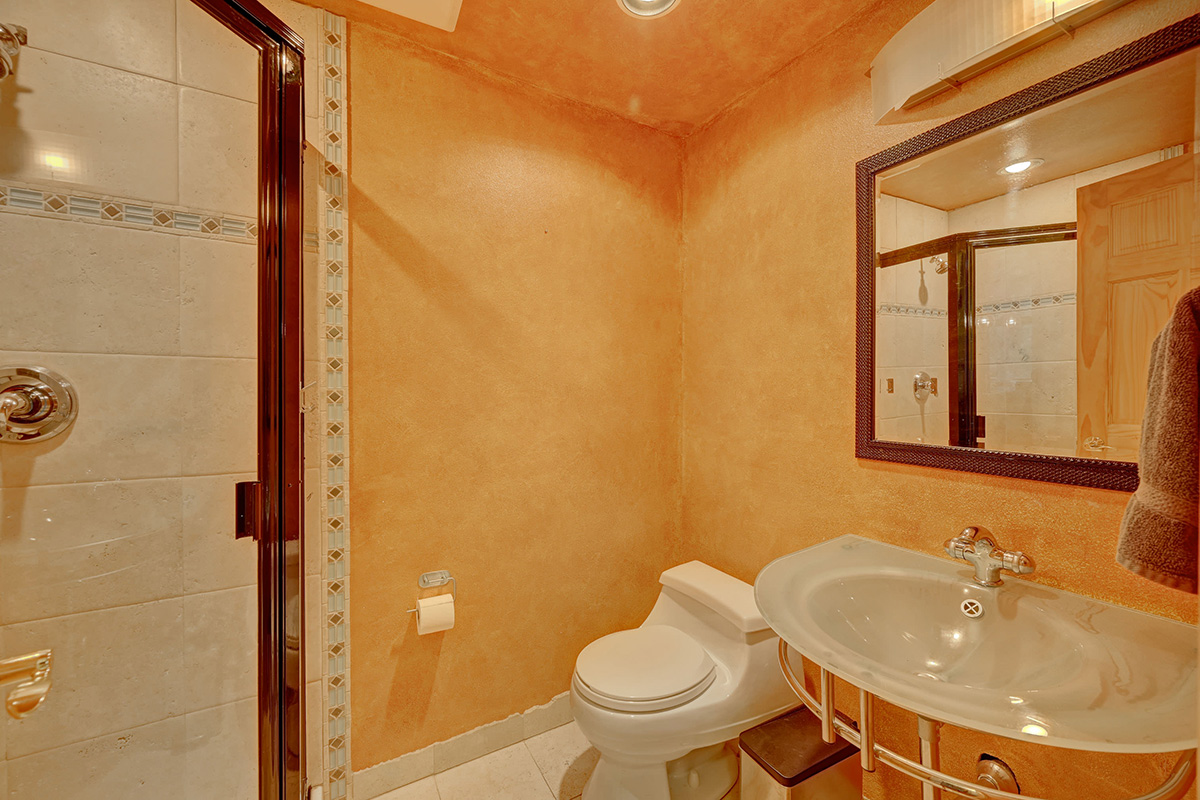 Third bathroom in three bathroom home rental near Boulder, CO